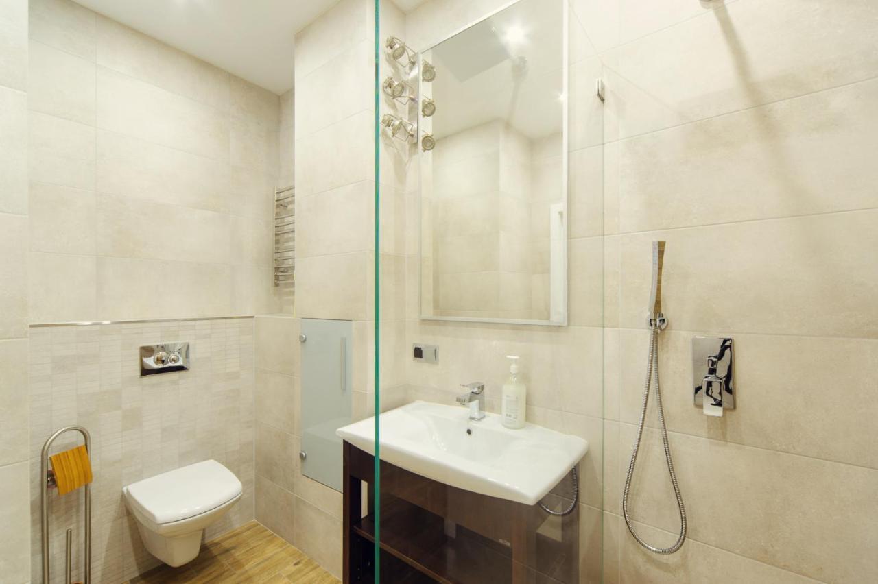 Apartments On Ploscha Yakuba Kolasa 민스크 외부 사진